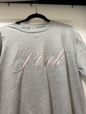 PINK Victoria's Secret Tee in Heather Gray Tee M